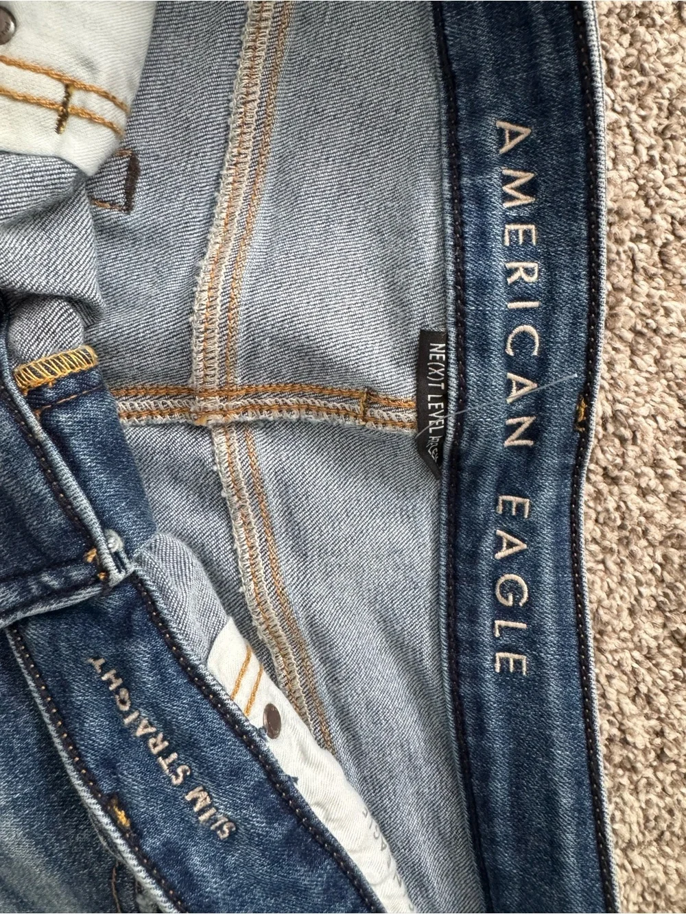 American Eagle Outfitters Light Blue Faded Men’s Jeans